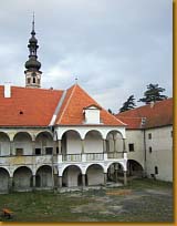 Město Oslavany: východní křídlo renesančního zámku Město Oslavany: východní křídlo renesančního zámku